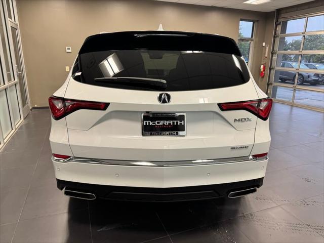 Photo of 2024 Platinum White Pearl Acura MDX