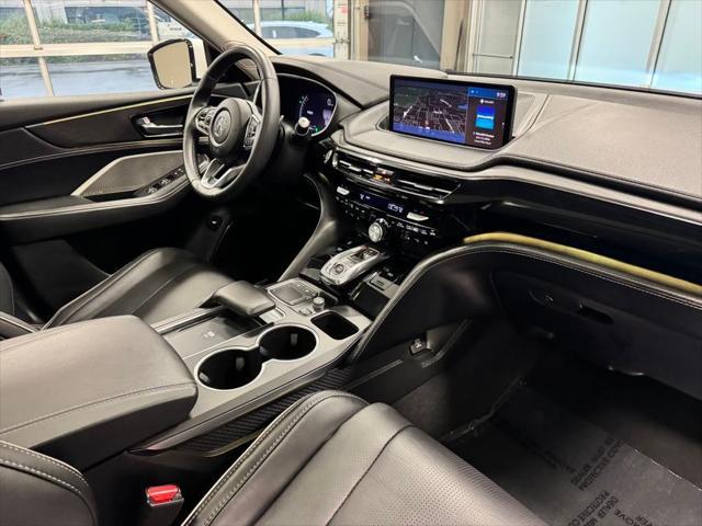 Photo of 2024 Platinum White Pearl Acura MDX