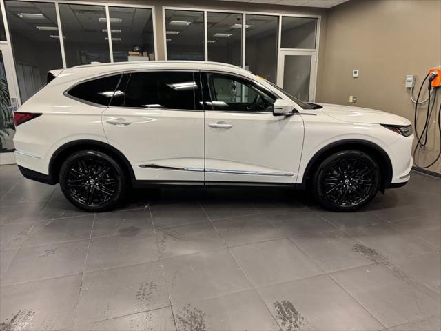 Photo of 2024 Platinum White Pearl Acura MDX