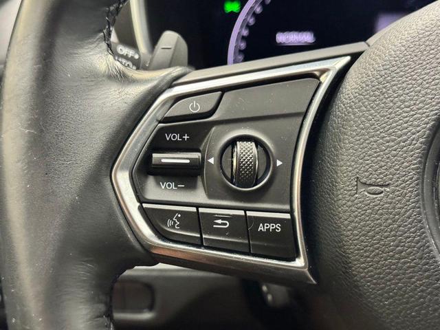 Photo of 2023 Platinum White Pearl Acura MDX