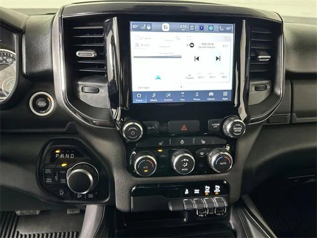 Photo of 2022 Diamond Black Crystal Pearlcoat RAM 1500
