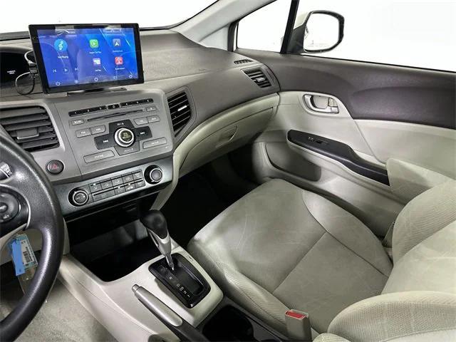 Photo of 2012 Taffeta White Honda Civic