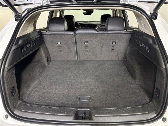 Photo of 2022 Summit White Buick Envision