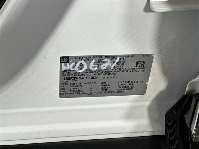 Photo of 2022 Summit White Buick Envision