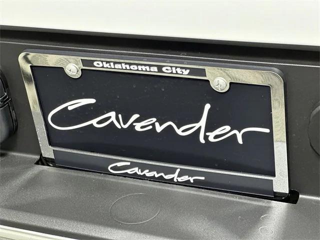 Photo of 2025 Summit White GMC Sierra 1500