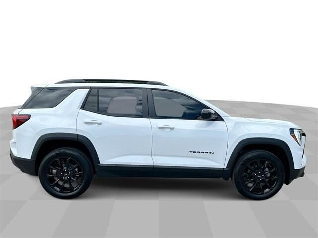 Photo of 2026 Summit White GMC Terrain
