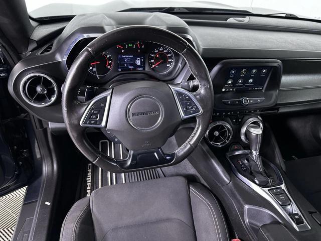 Photo of 2019 Shadow Gray Metallic Chevrolet Camaro