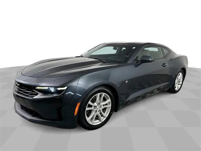 Photo of 2019 Shadow Gray Metallic Chevrolet Camaro