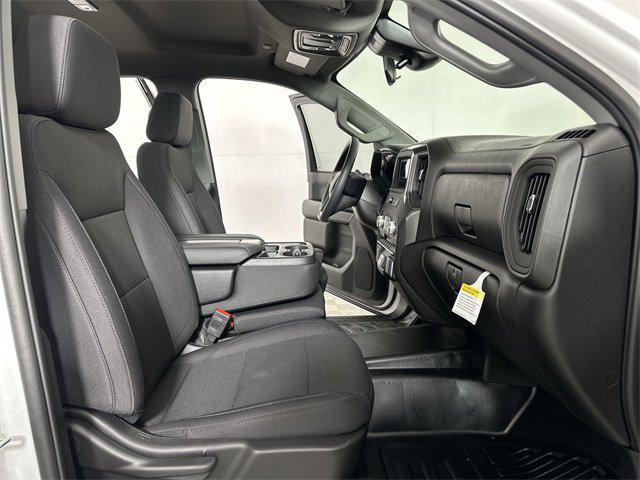 Photo of 2025 Summit White GMC Sierra 1500