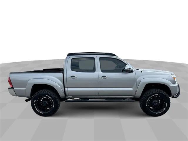 Photo of 2015 Silver Sky Metallic Toyota Tacoma