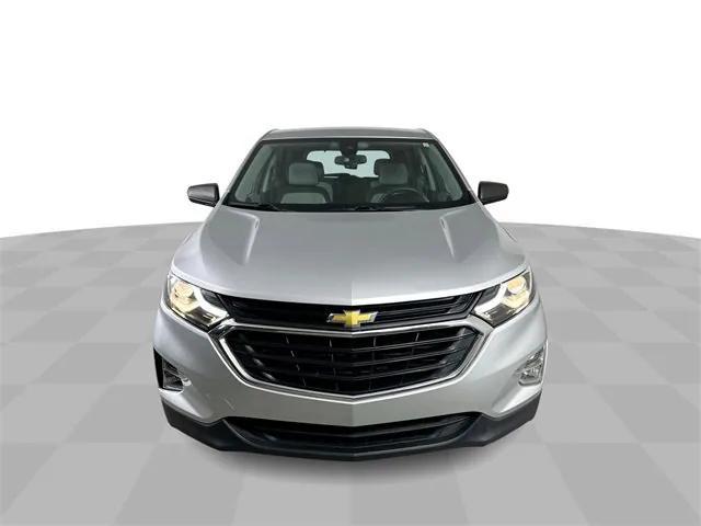 Photo of 2020 Silver Ice Metallic Chevrolet Equinox