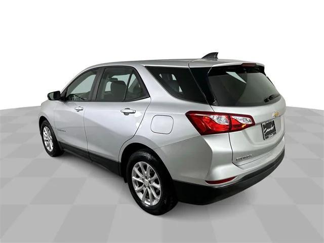 Photo of 2020 Silver Ice Metallic Chevrolet Equinox