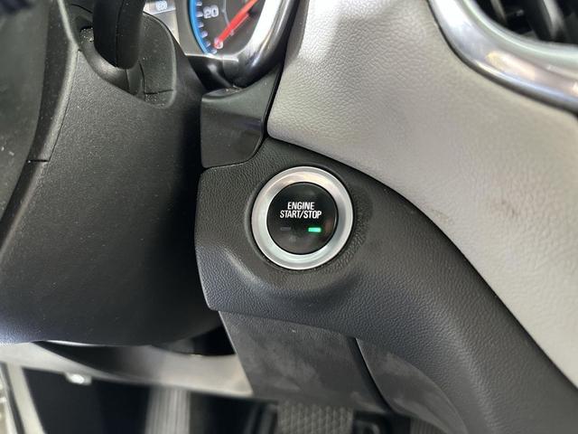 Photo of 2020 Silver Ice Metallic Chevrolet Equinox