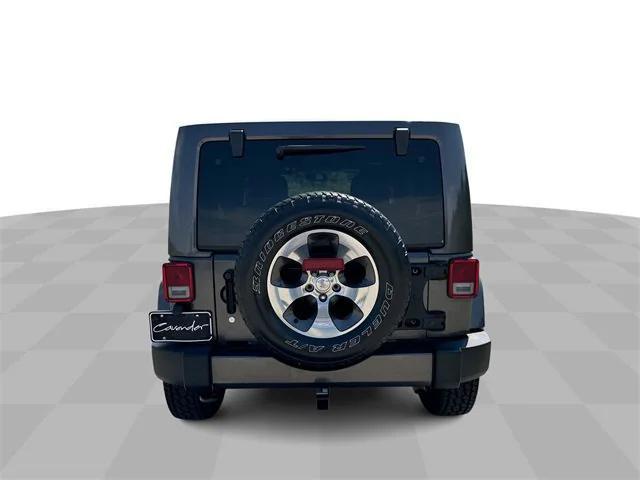 Photo of 2017 Granite Crystal Metallic Clearcoat Jeep Wrangler Unlimited
