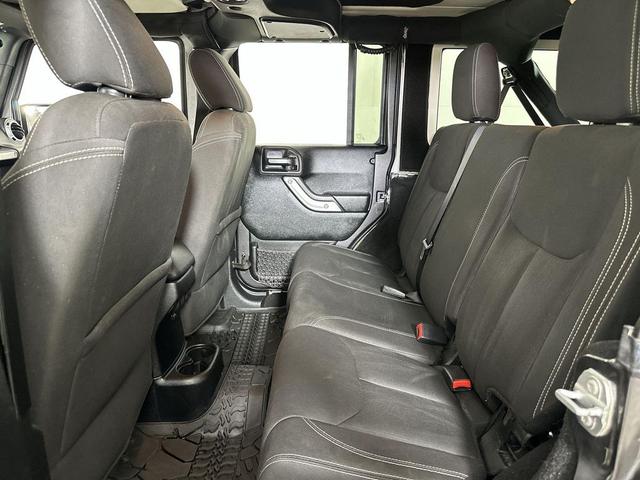 Photo of 2017 Granite Crystal Metallic Clearcoat Jeep Wrangler Unlimited