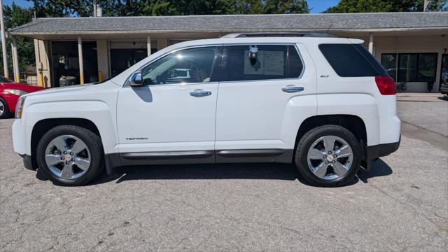 Photo of 2015 Summit White GMC Terrain