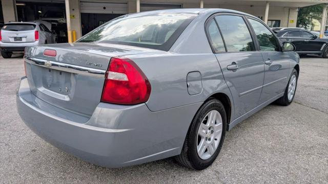 Photo of 2008 Gray Chevrolet Malibu Classic