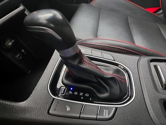 Photo of 2018 Gray Hyundai ELANTRA