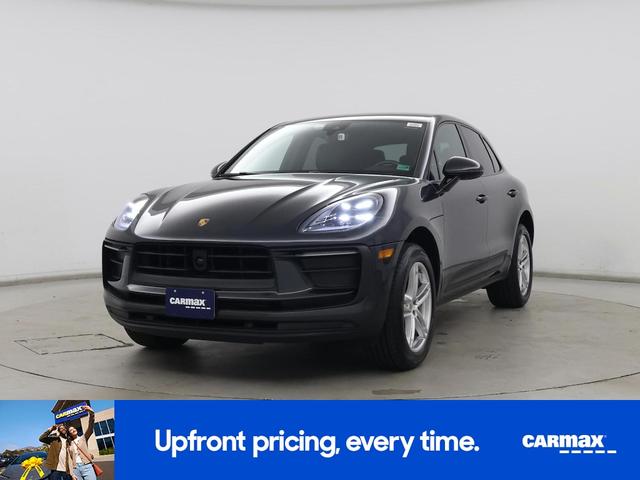Photo of 2023 Gray Porsche Macan