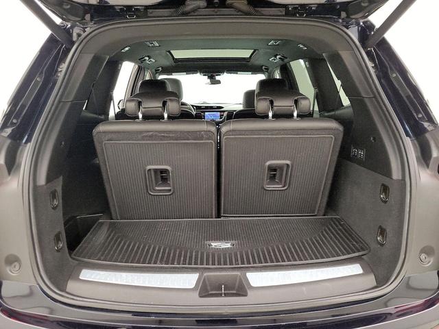 Photo of 2021 Blue Cadillac XT6