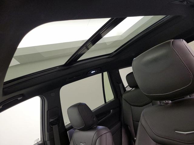 Photo of 2021 Blue Cadillac XT6