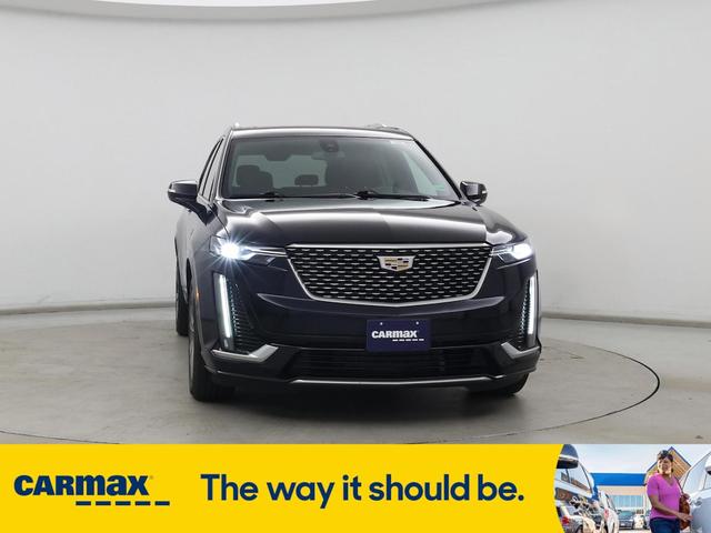 Photo of 2021 Blue Cadillac XT6