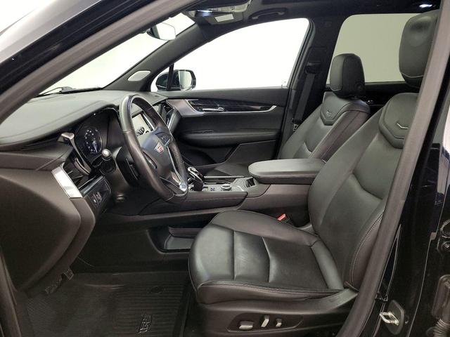 Photo of 2021 Blue Cadillac XT6