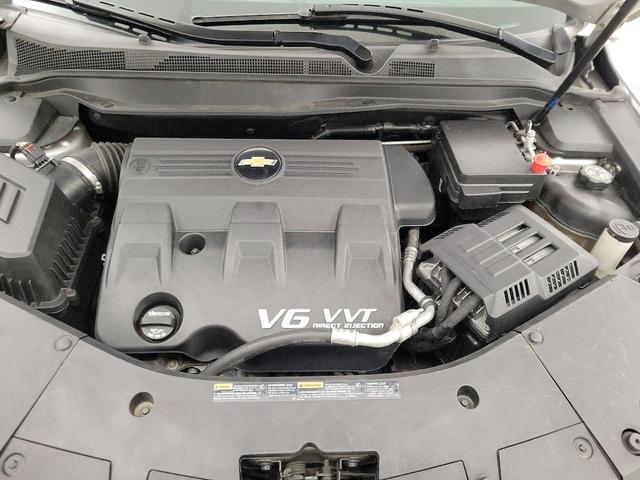 Photo of 2017 Silver Chevrolet Equinox