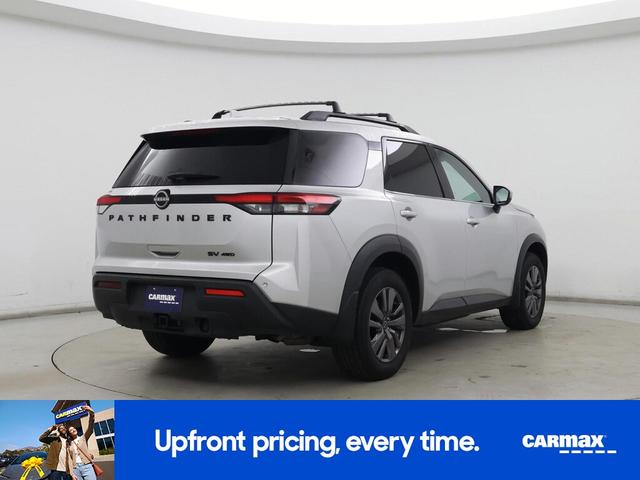 Photo of 2023 Silver Nissan Pathfinder