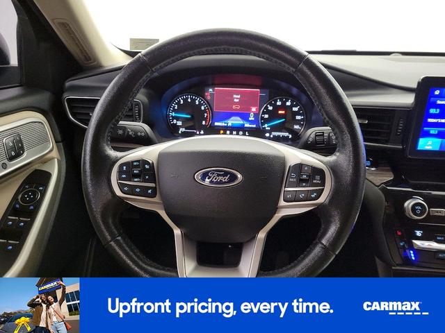 Photo of 2021 Black Ford Explorer