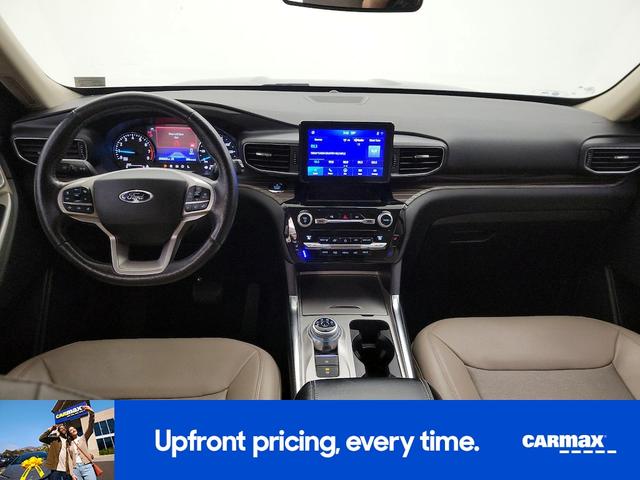 Photo of 2021 Black Ford Explorer