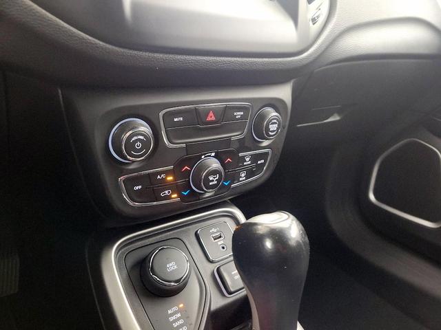 Photo of 2020 Blue Jeep Compass