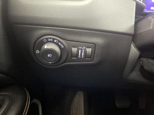 Photo of 2020 Blue Jeep Compass