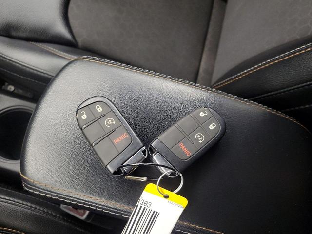 Photo of 2020 Blue Jeep Compass