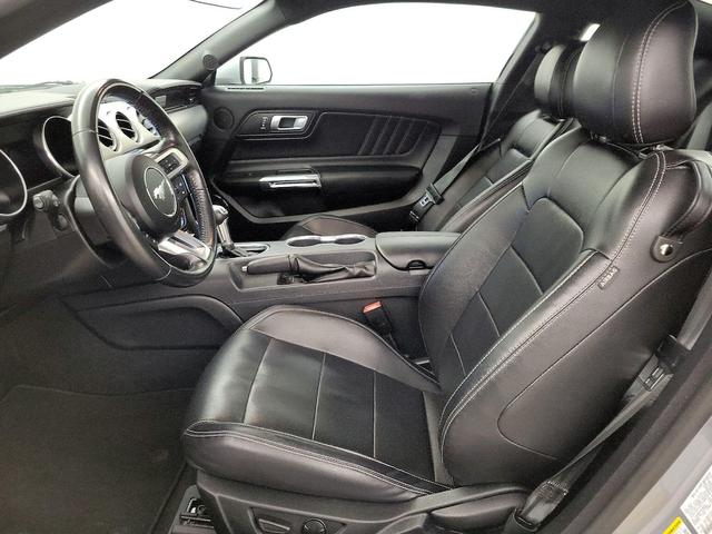 Photo of 2022 Silver Ford Mustang