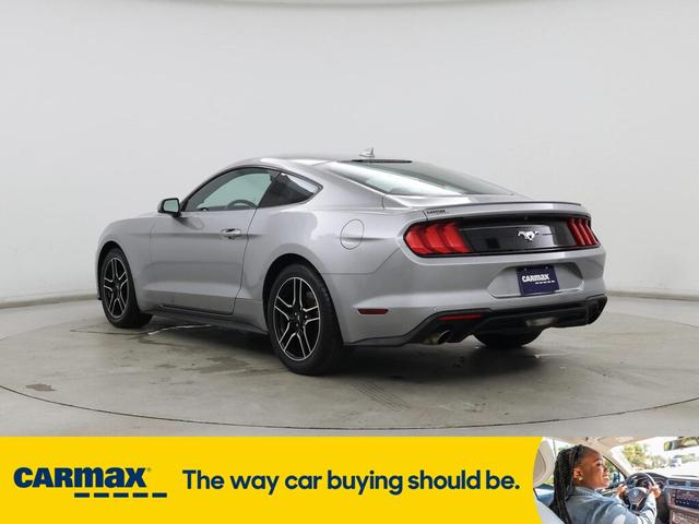 Photo of 2022 Silver Ford Mustang