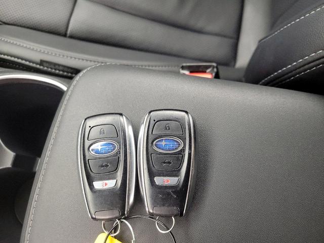 Photo of 2020 Gray Subaru Outback