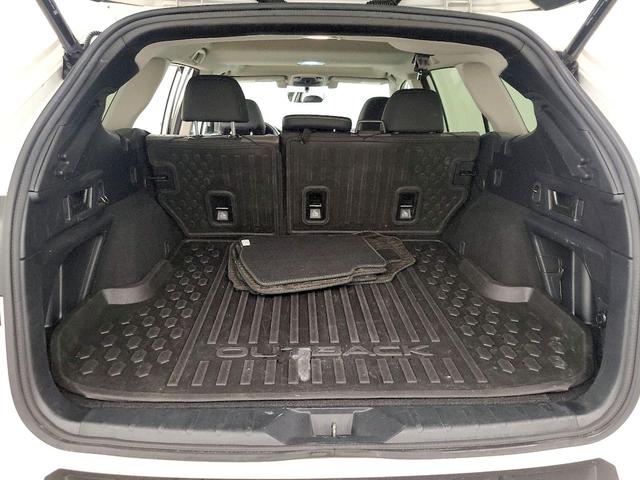 Photo of 2020 White Subaru Outback
