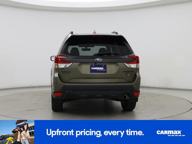 Photo of 2022 Green Subaru Forester