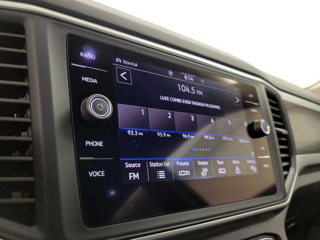 Photo of 2021 Black Volkswagen Atlas