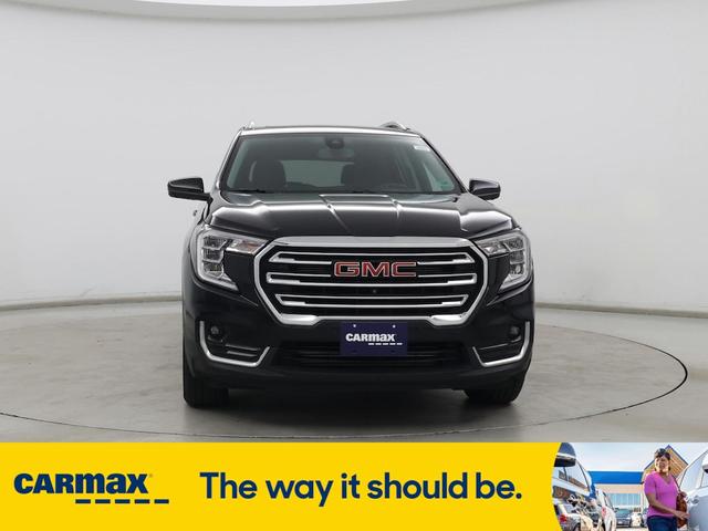 Photo of 2022 Black GMC Terrain
