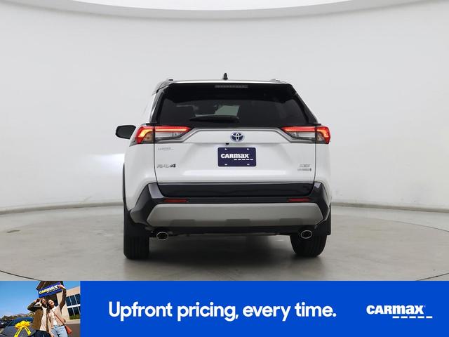 Photo of 2024 White Toyota RAV4 Hybrid