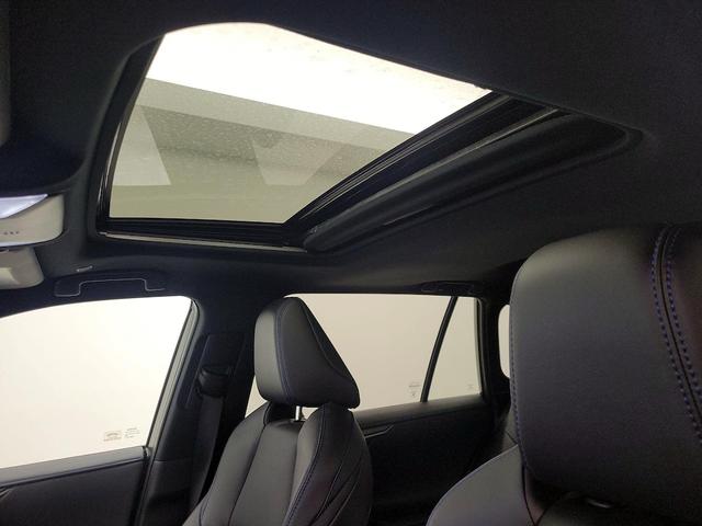 Photo of 2024 White Toyota RAV4 Hybrid