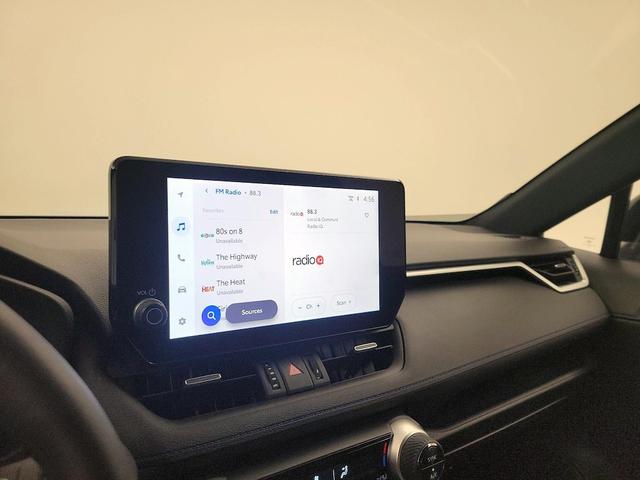 Photo of 2024 White Toyota RAV4 Hybrid