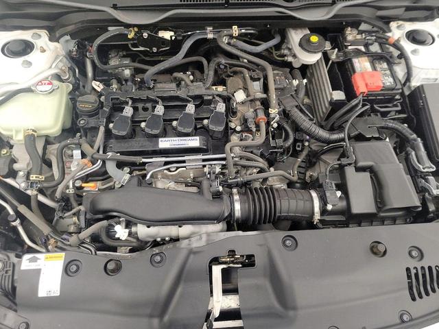Photo of 2020 White Honda Civic