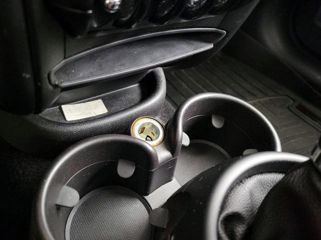 Photo of 2015 Green MINI Paceman