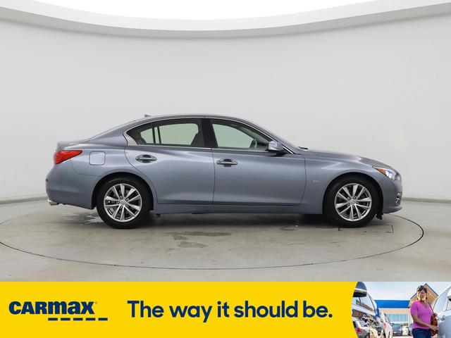 Photo of 2017 Gray INFINITI Q50