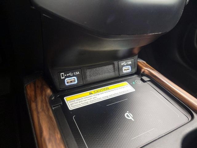 Photo of 2022 Gray Honda CR-V Hybrid