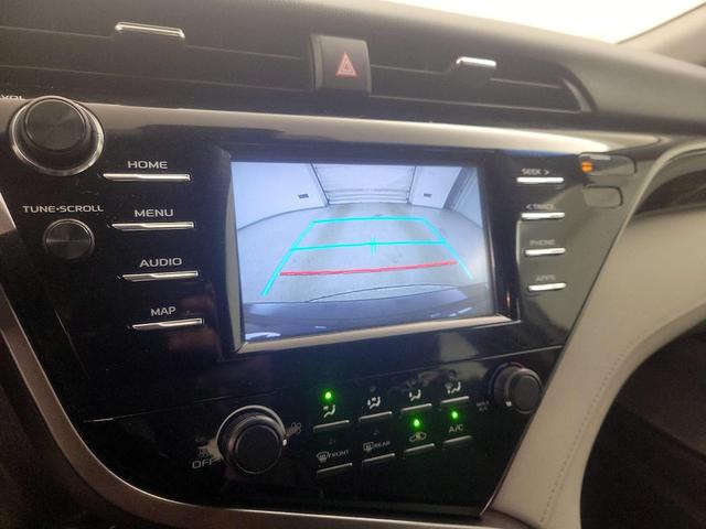 Photo of 2019 Gray Toyota Camry