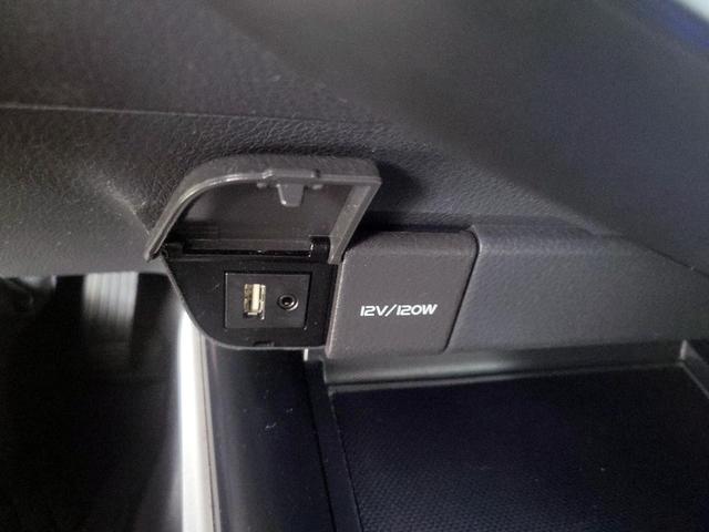 Photo of 2019 Gray Toyota Camry